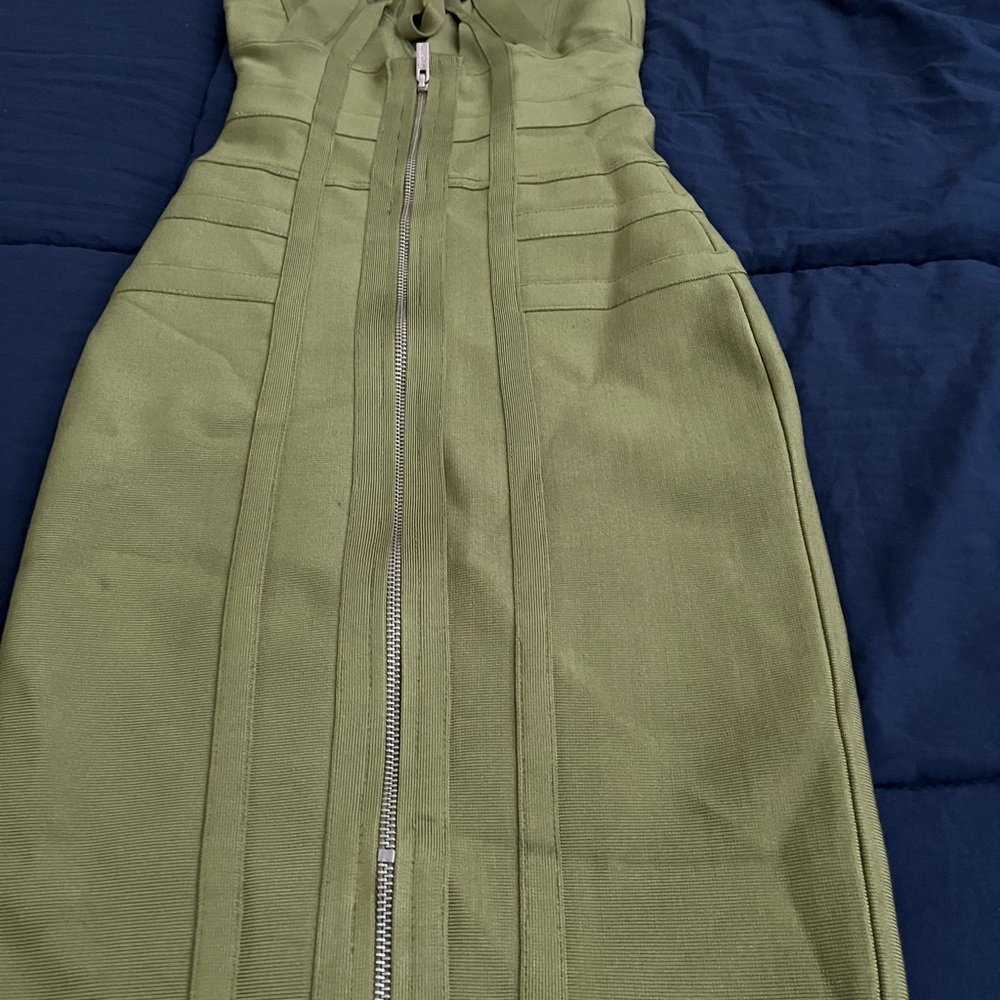 House of CB London green body-con dress size extra small - Picture 5 of 8